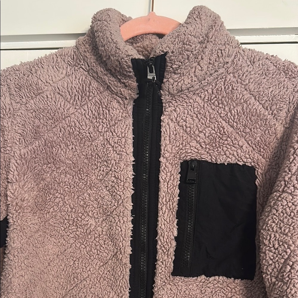 Calvin Klein Fleece Jacket in Mauve and Black, size large - Picture 3 of 5